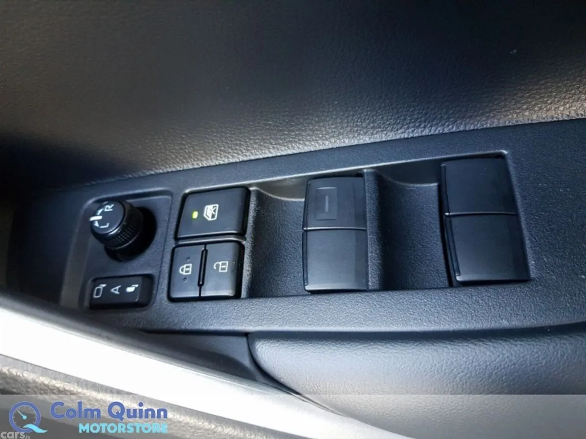 Toyota Corolla Cross Hatchback, Petrol Hybrid, 2024, Black