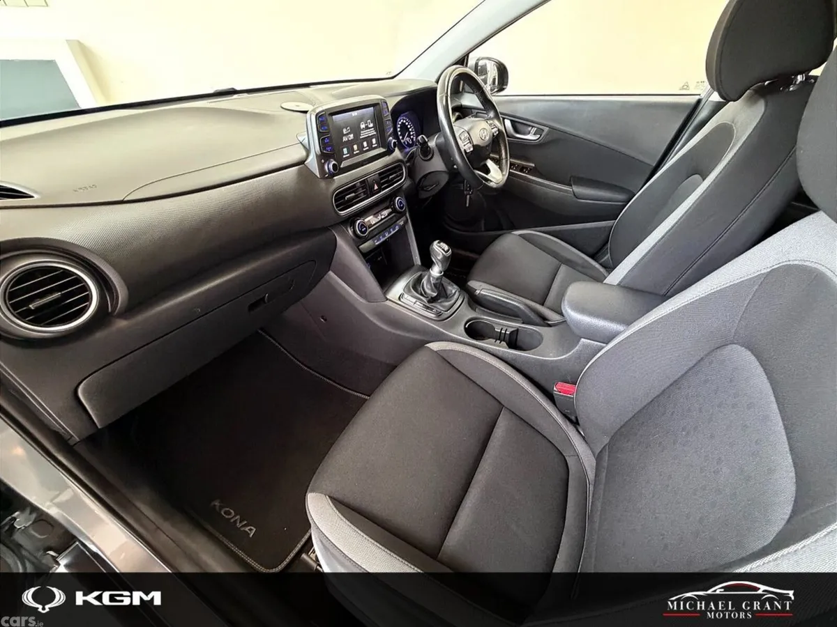 Hyundai KONA MPV, Petrol, 2019, Grey