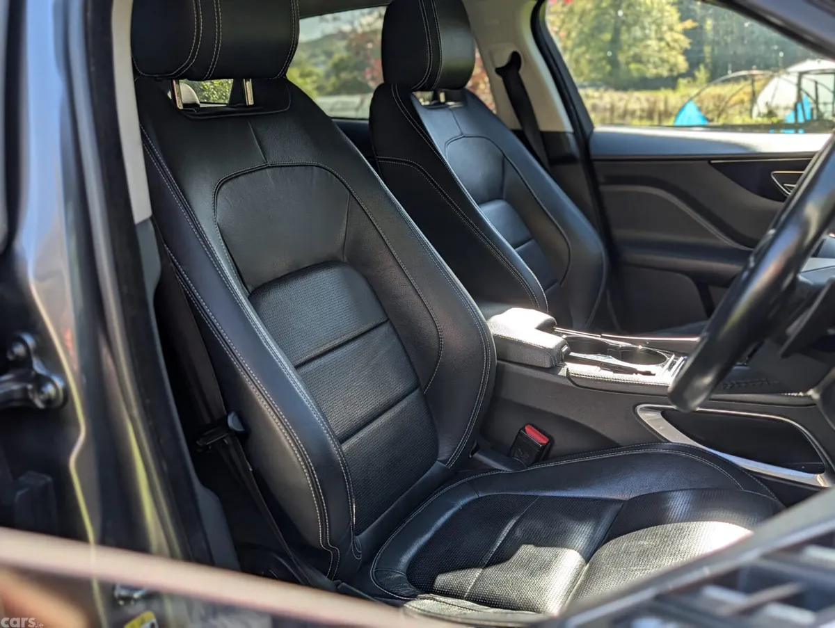 Jaguar F-Pace SUV, Diesel, 2017, Grey