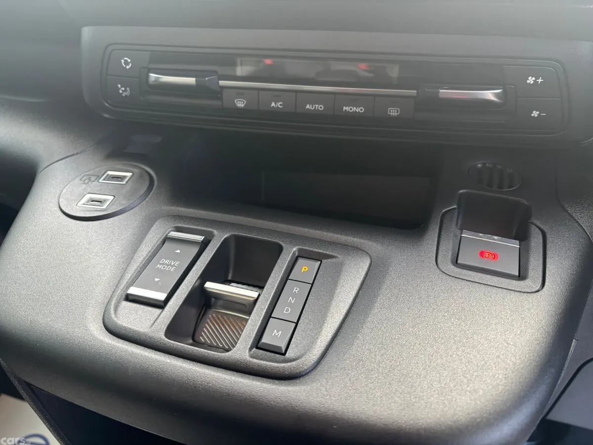 Citroen Berlingo MPV, Diesel, 2027, Grey