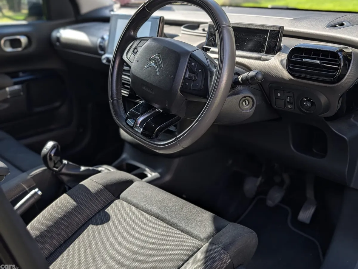 Citroen C4 Cactus Hatchback, Petrol, 2018, Black