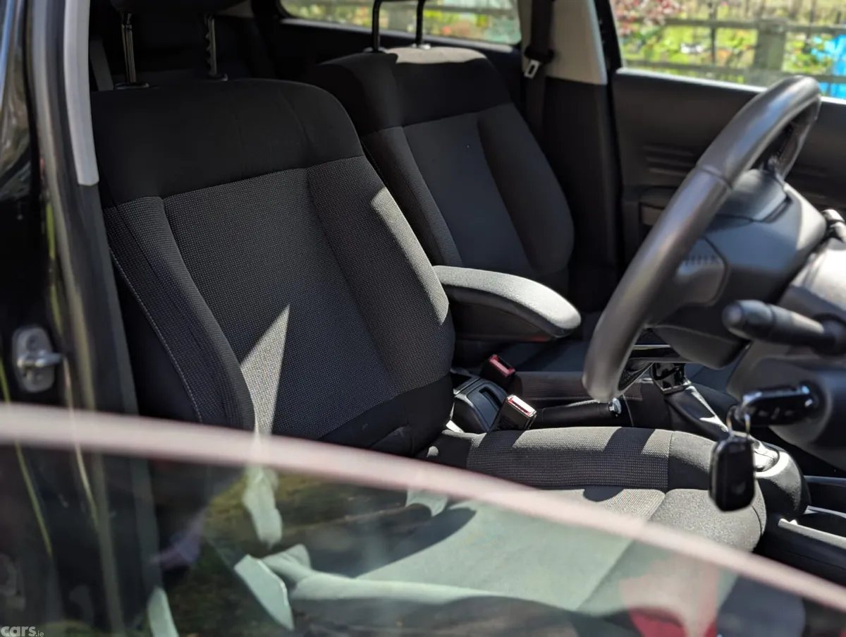 Citroen C4 Cactus Hatchback, Petrol, 2018, Black