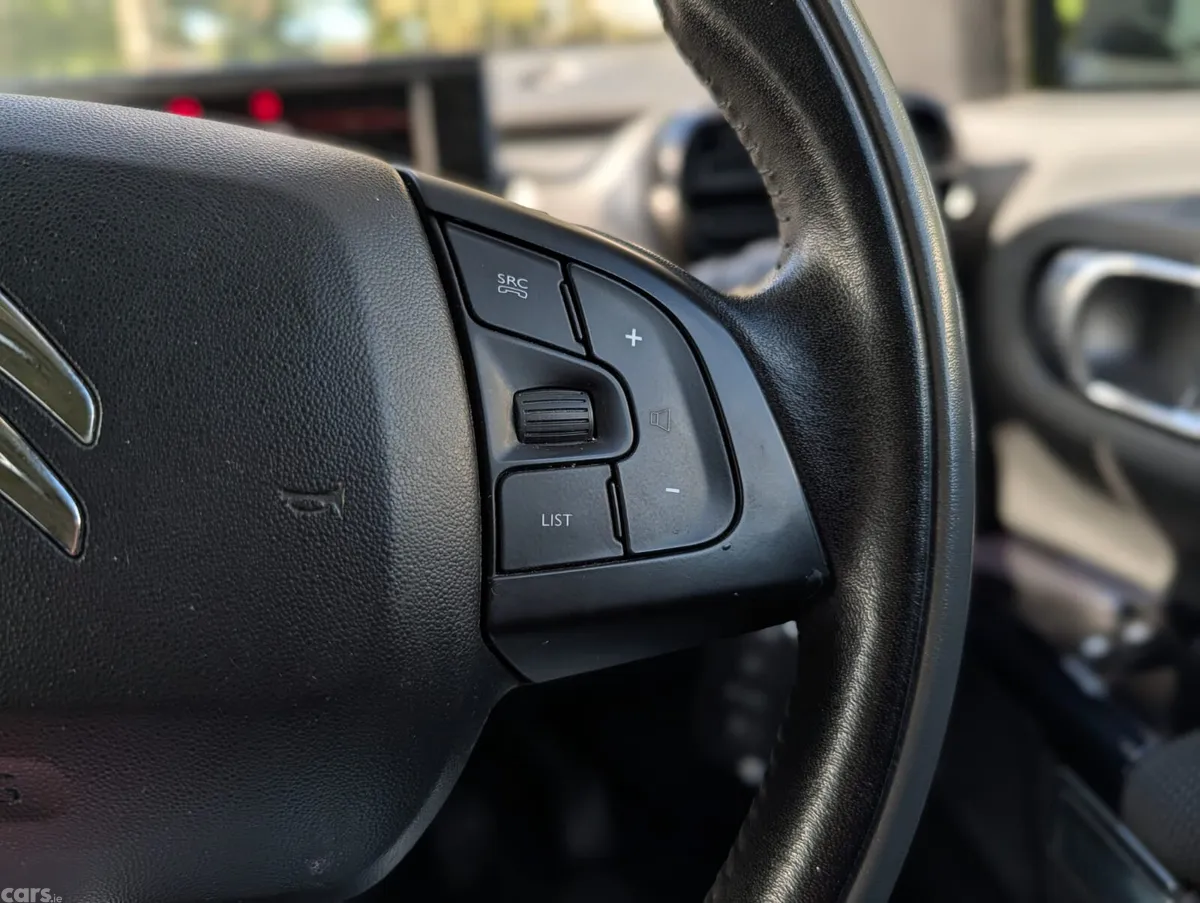 Citroen C4 Cactus Hatchback, Petrol, 2018, Black