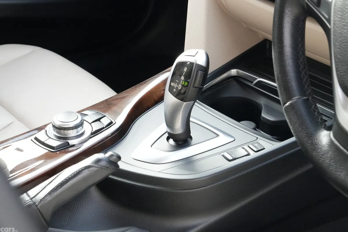 BMW 3-Series Saloon, Diesel, 2015, Black
