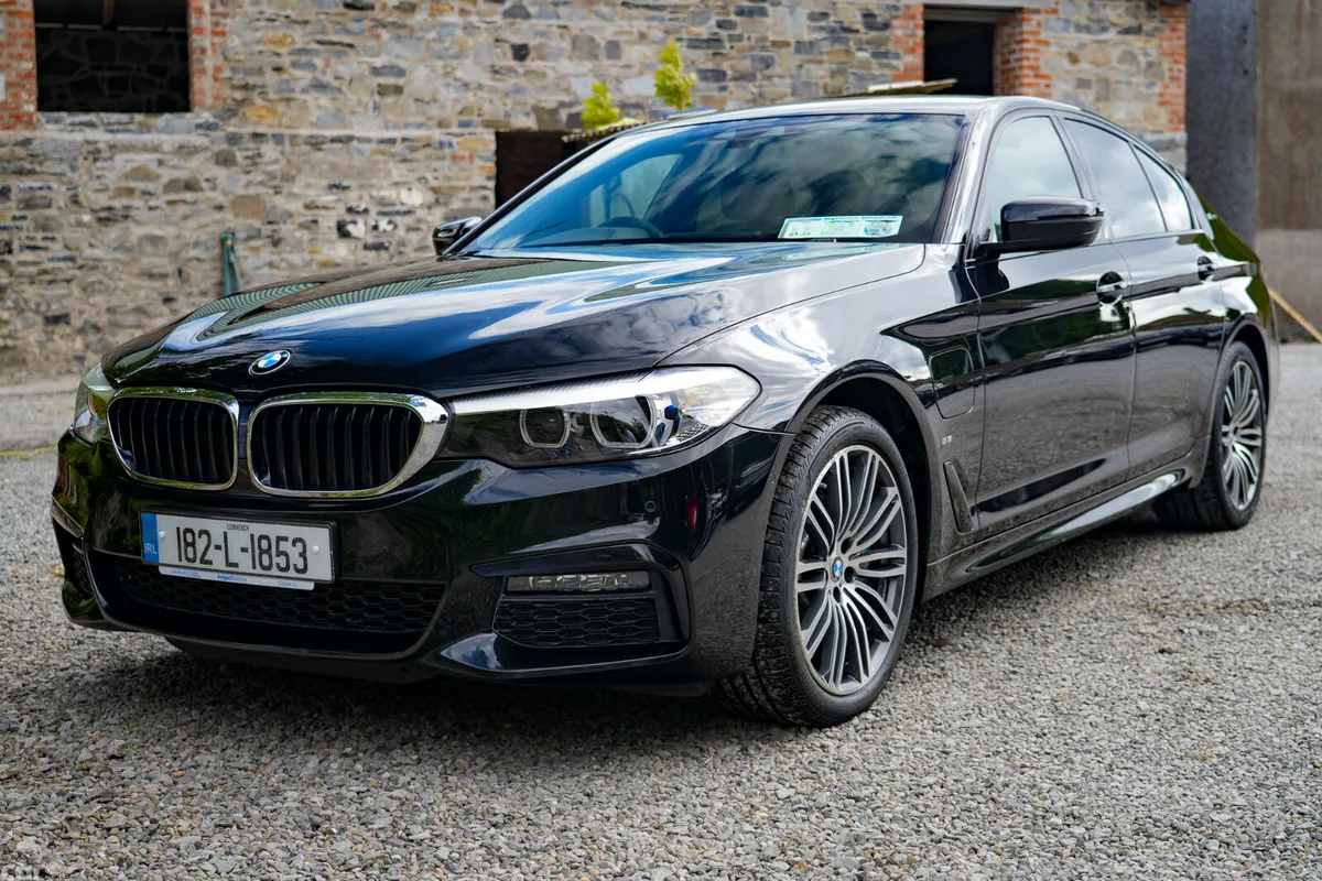 BMW 5-Series Saloon, Petrol Plug-in Hybrid, 2018, Black