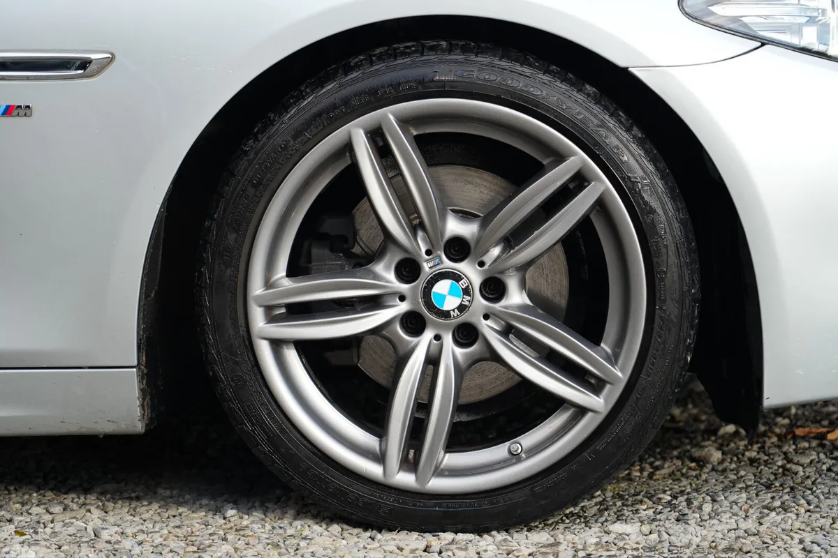 BMW 5-Series Estate, Diesel, 2016, Silver