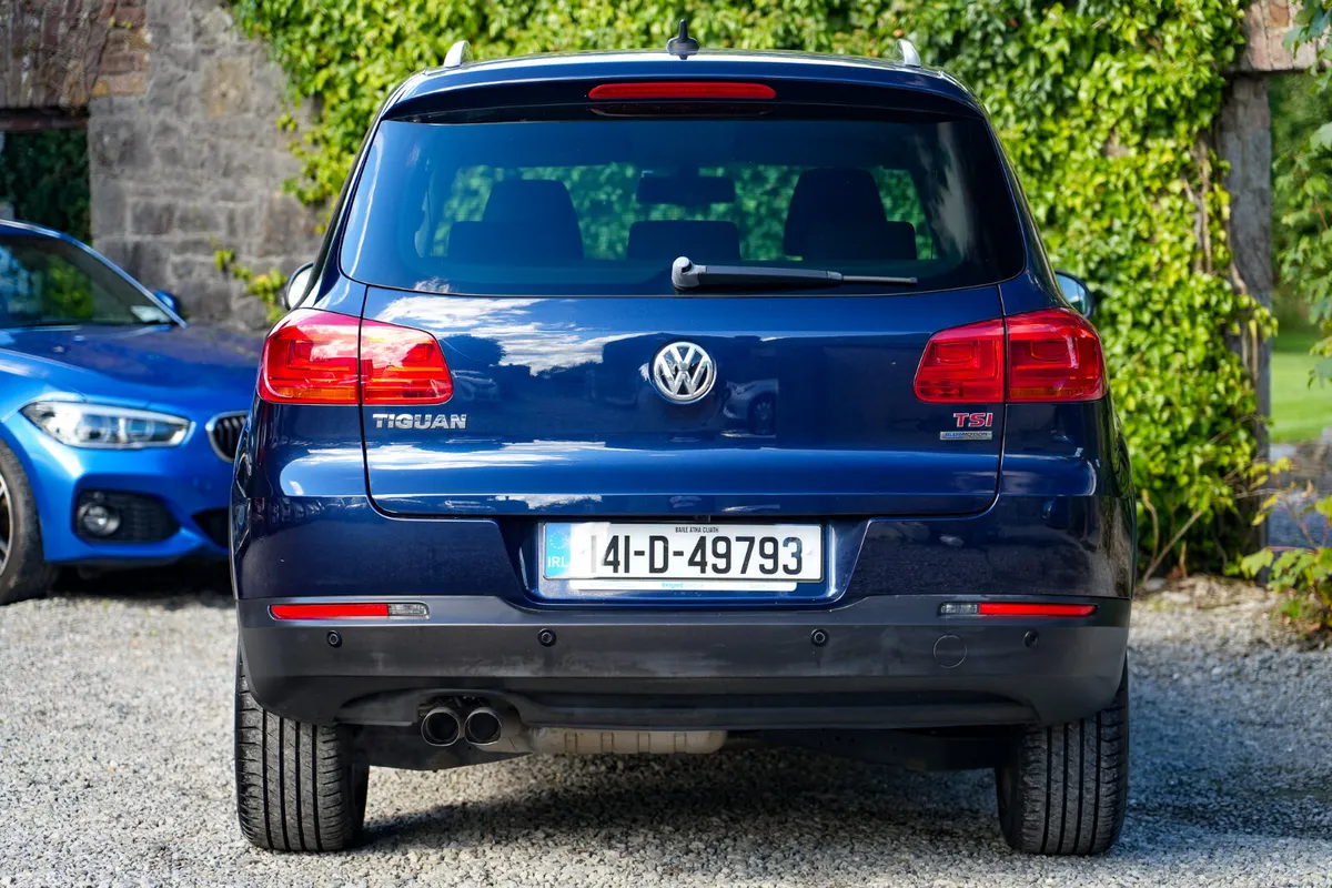 Volkswagen Tiguan SUV, Petrol, 2014, Blue