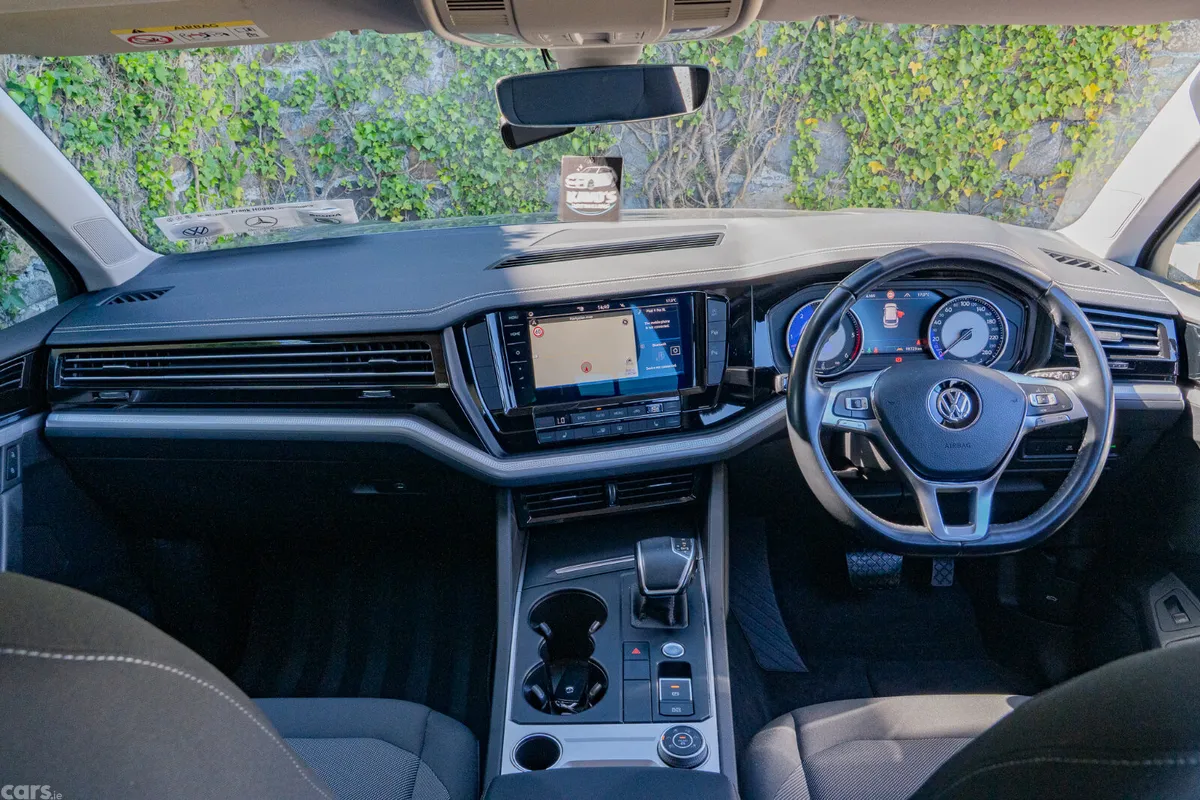 Volkswagen Touareg SUV, Diesel, 2020, Grey