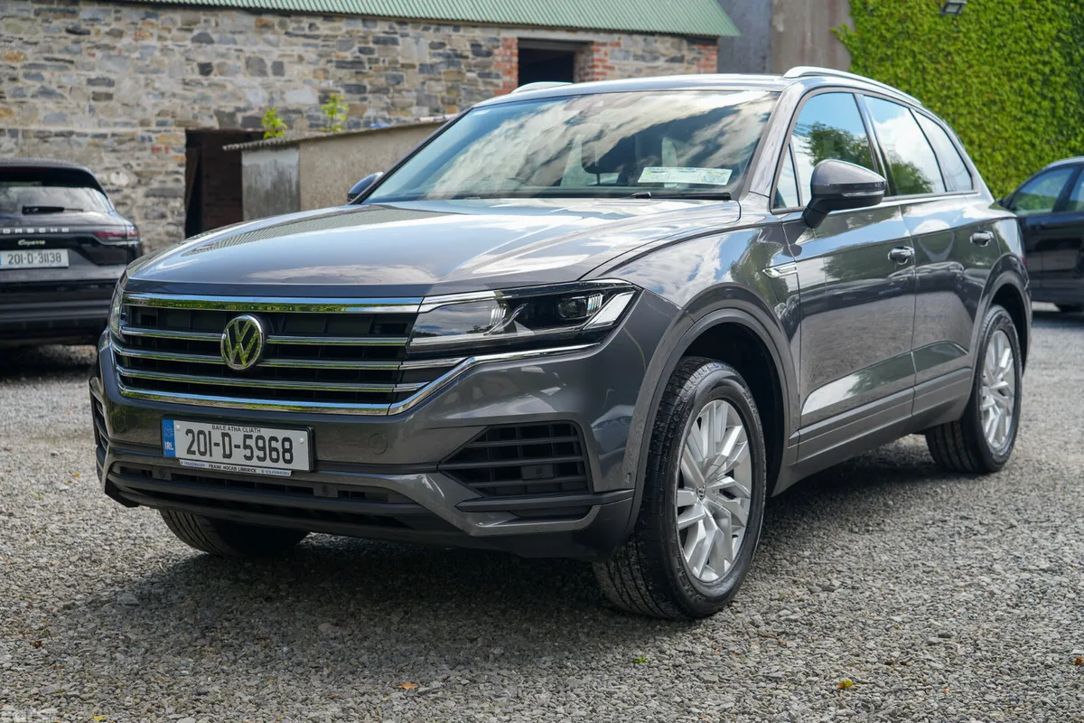 Volkswagen Touareg SUV, Diesel, 2020, Grey