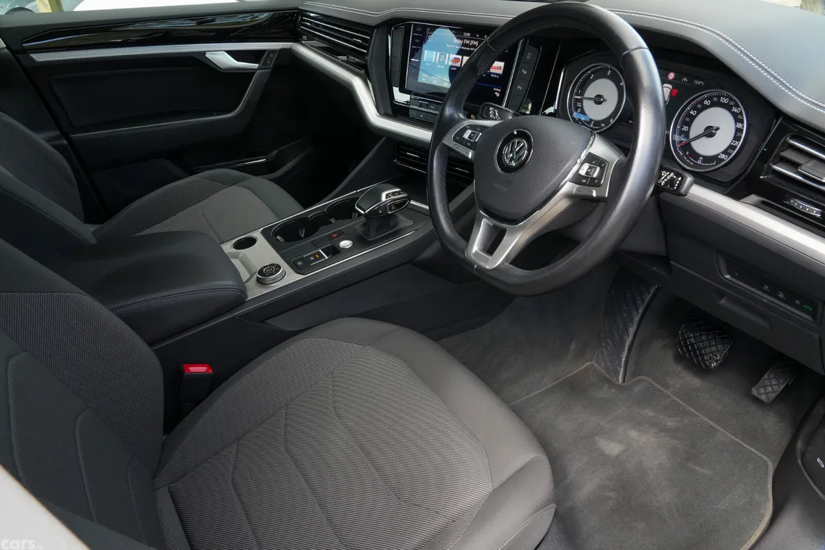 Volkswagen Touareg SUV, Diesel, 2020, Grey