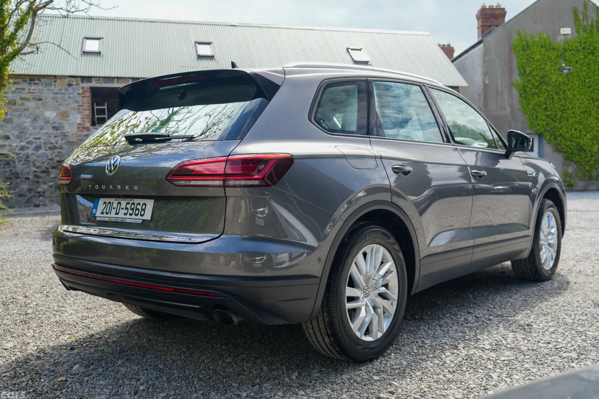 Volkswagen Touareg SUV, Diesel, 2020, Grey