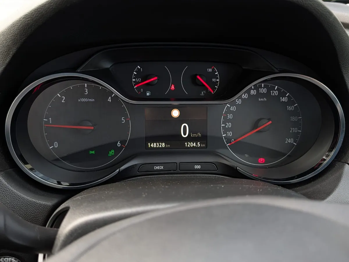 Opel Crossland X SUV, Diesel, 2018, Blue