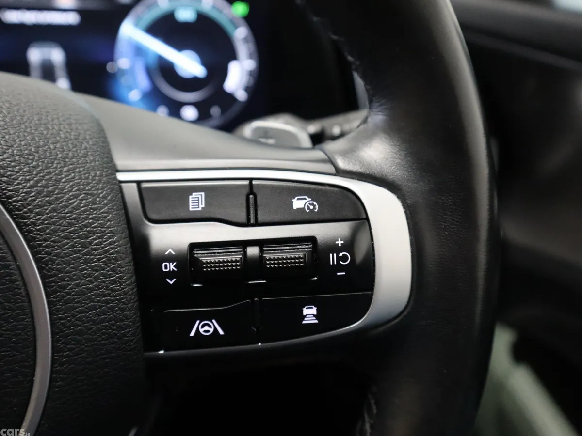 Kia Sportage SUV, Petrol Hybrid, 2024, Grey