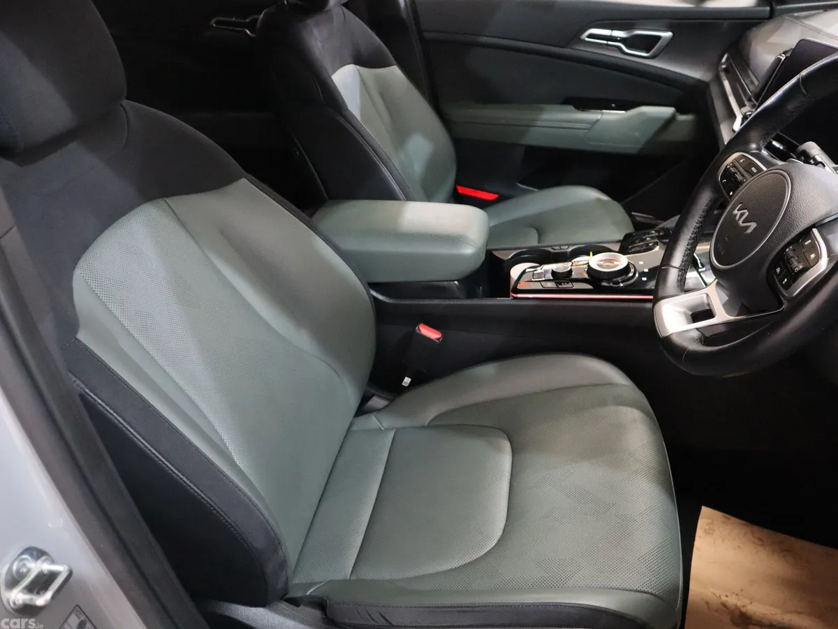 Kia Sportage SUV, Petrol Hybrid, 2024, Grey