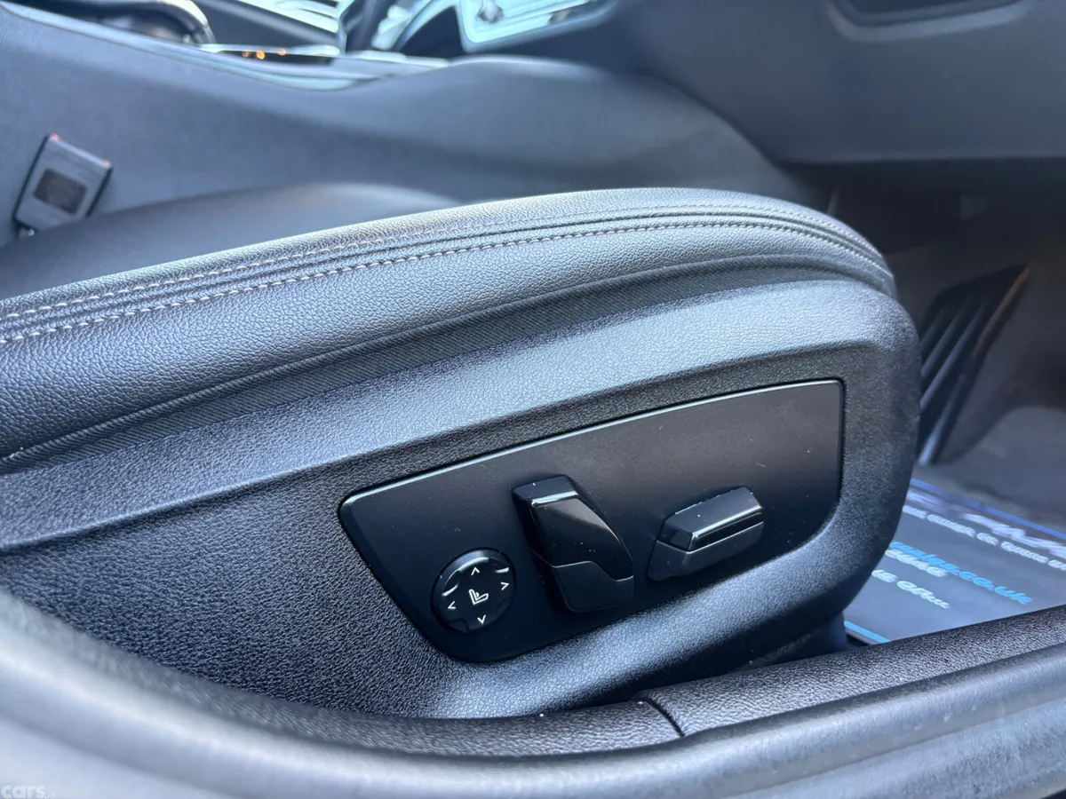 BMW 5-Series Saloon, Petrol Hybrid, 2022, Red