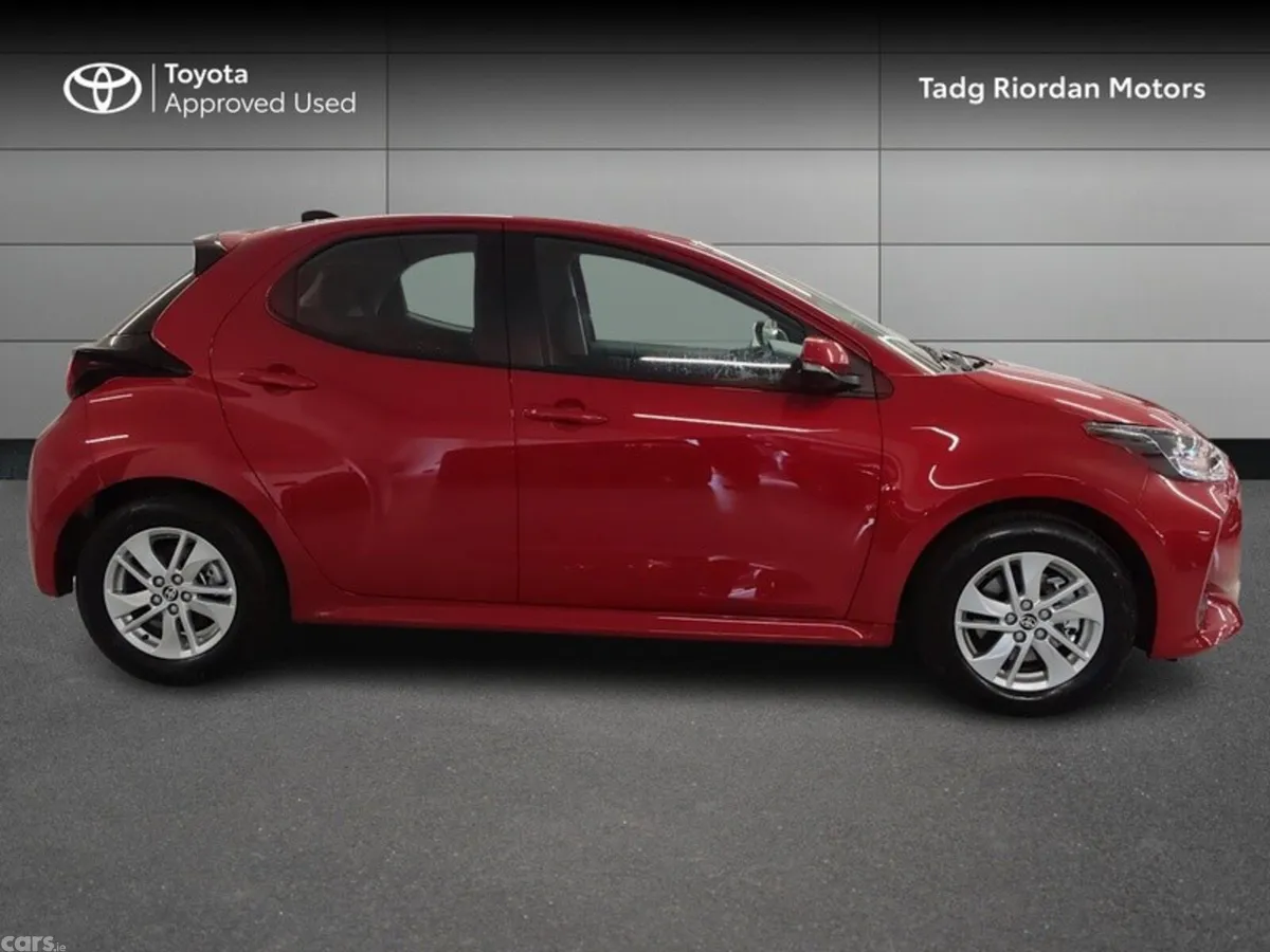 Toyota Yaris Hatchback, Petrol Hybrid, 2026, Red