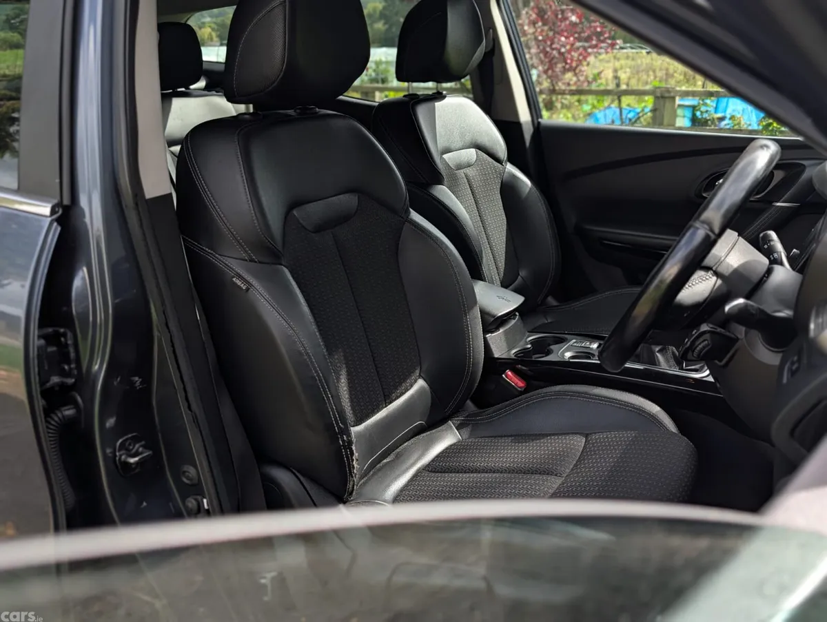 Renault Kadjar SUV, Diesel, 2018, Grey