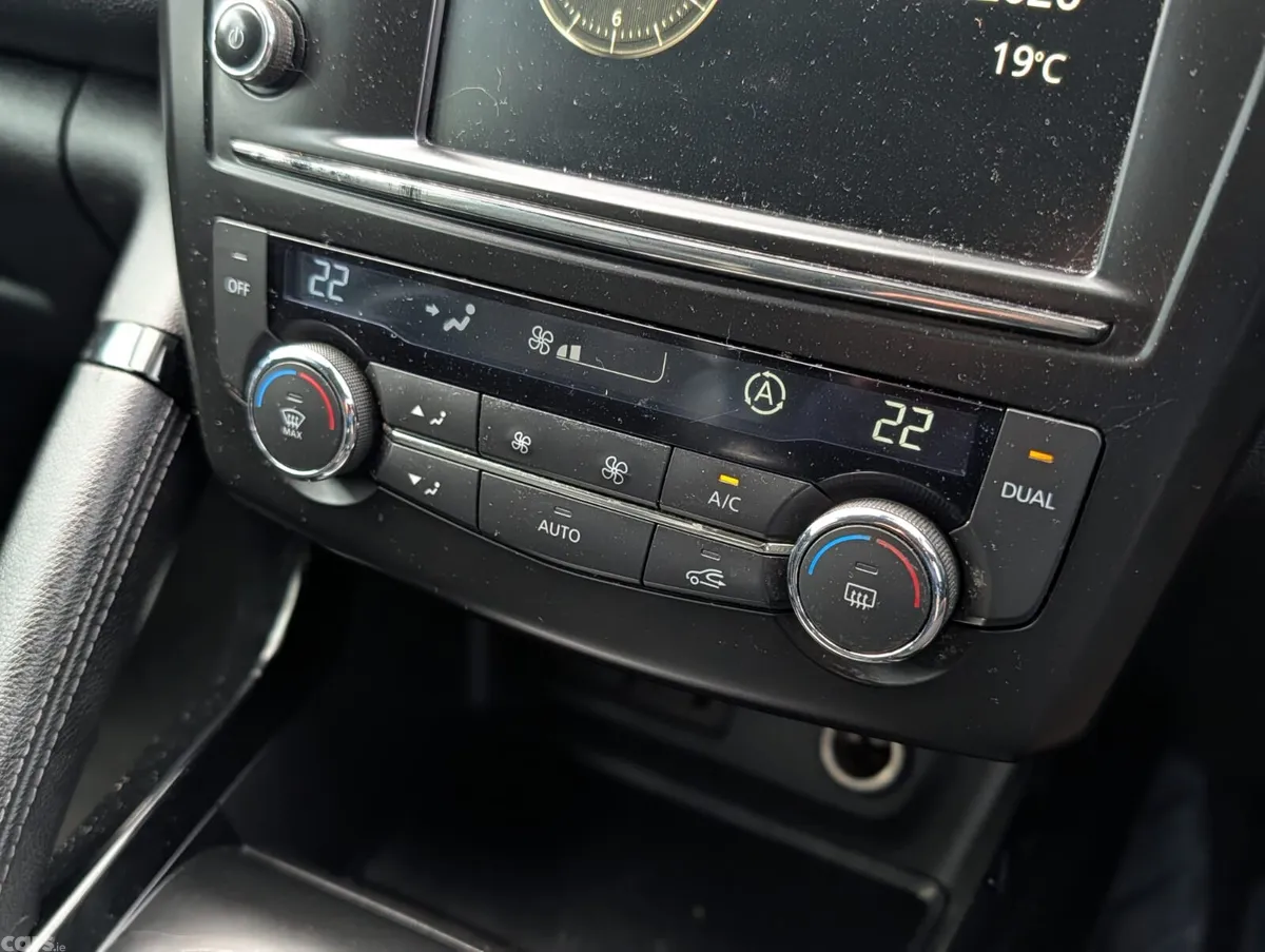 Renault Kadjar SUV, Diesel, 2018, Grey