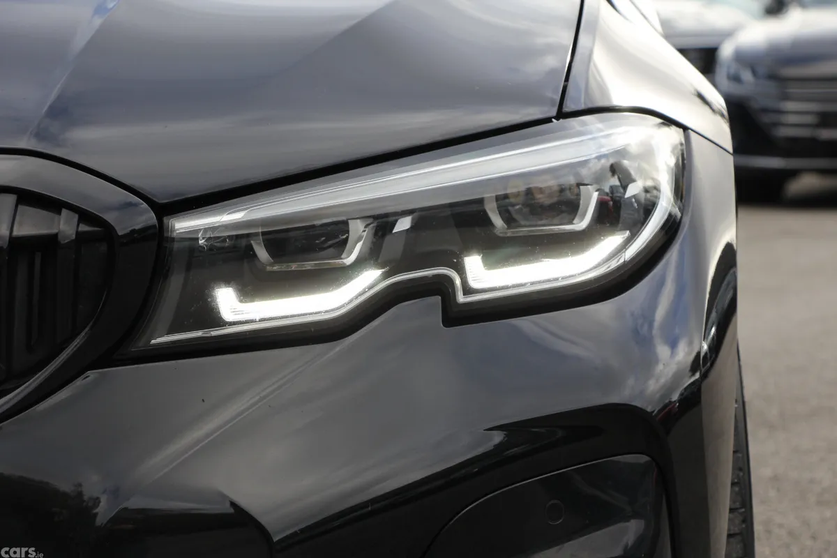 BMW 3-Series Saloon, Diesel, 2022, Black