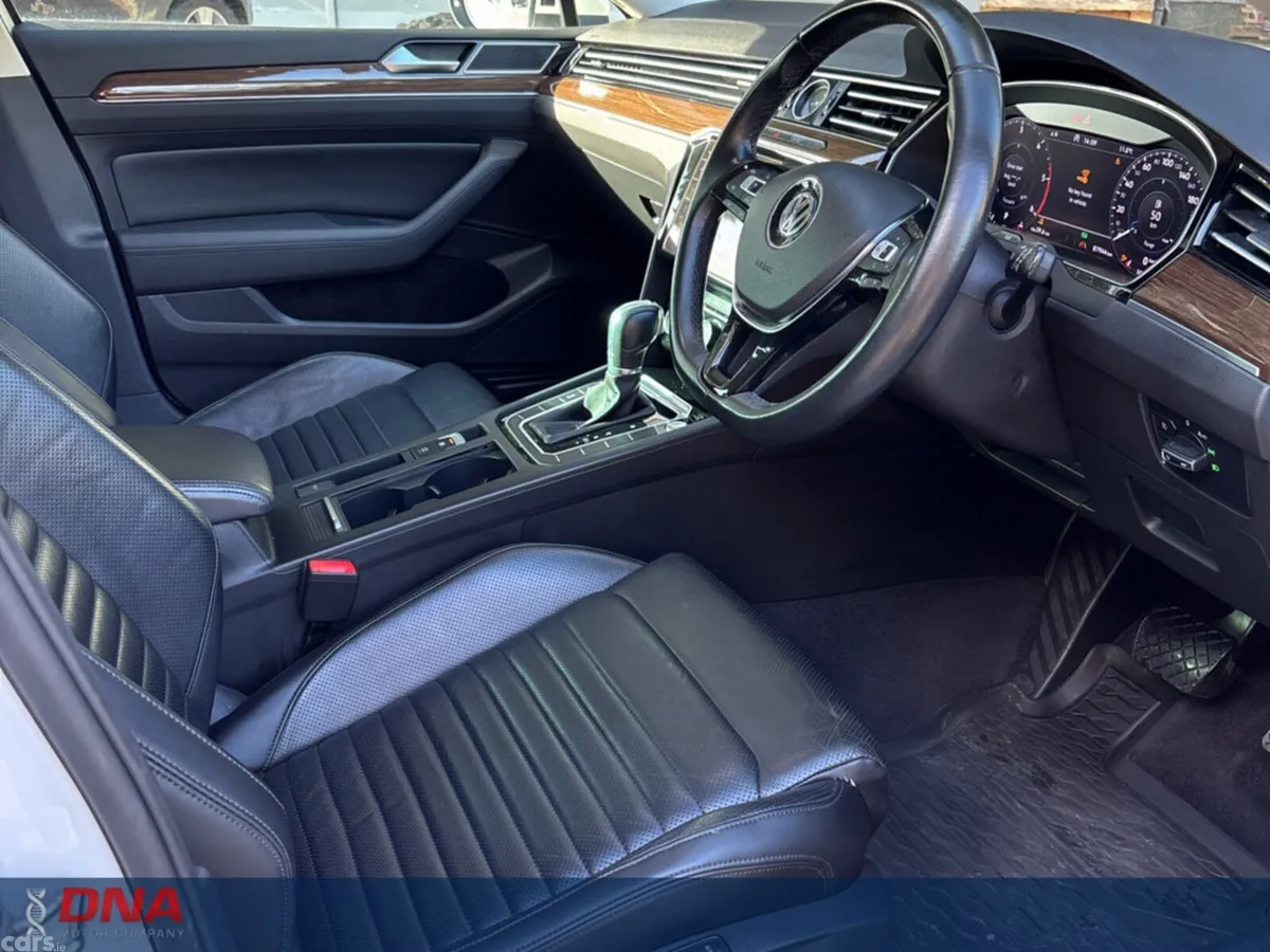 Volkswagen Passat Estate, Diesel, 2018, White