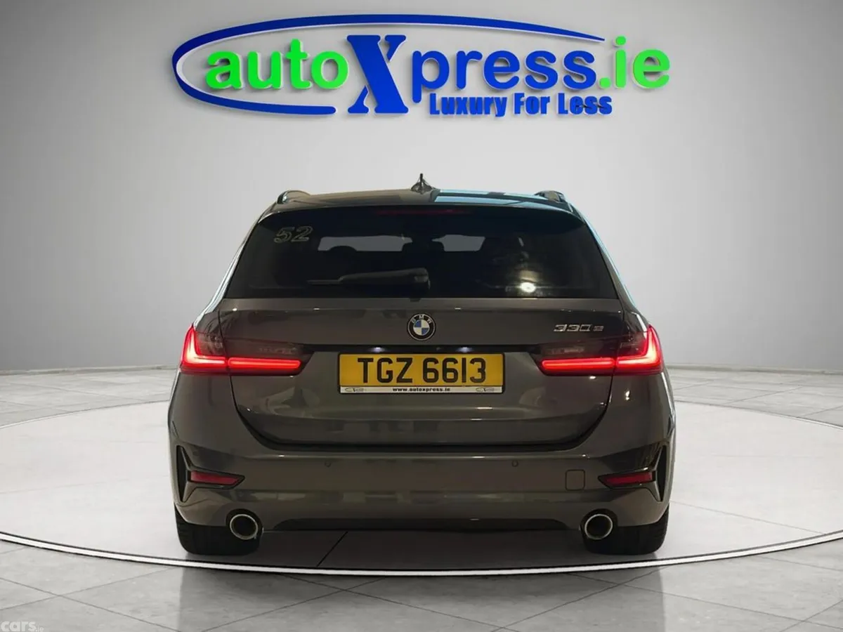 BMW 3-Series Estate, Petrol Hybrid, 2021, Grey