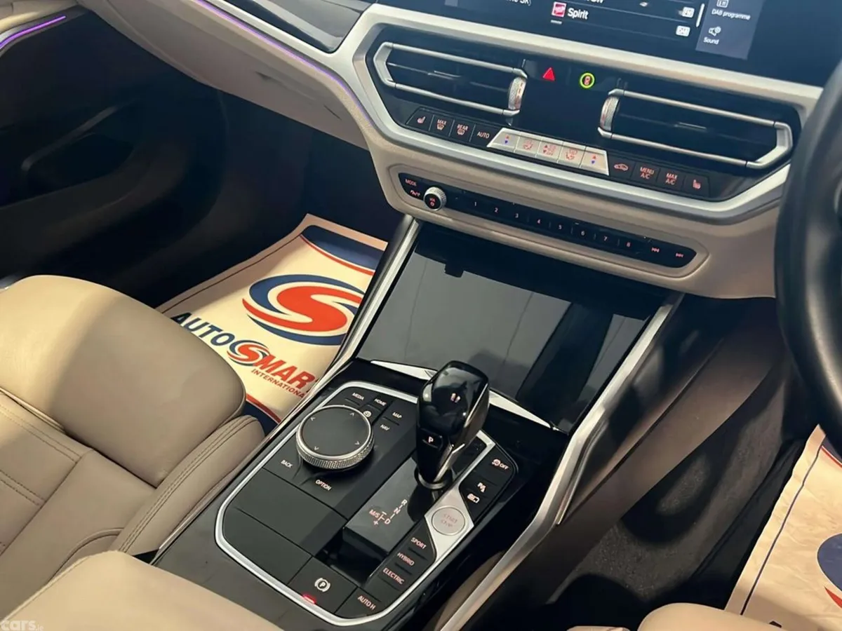 BMW 3-Series Estate, Petrol Hybrid, 2021, Grey