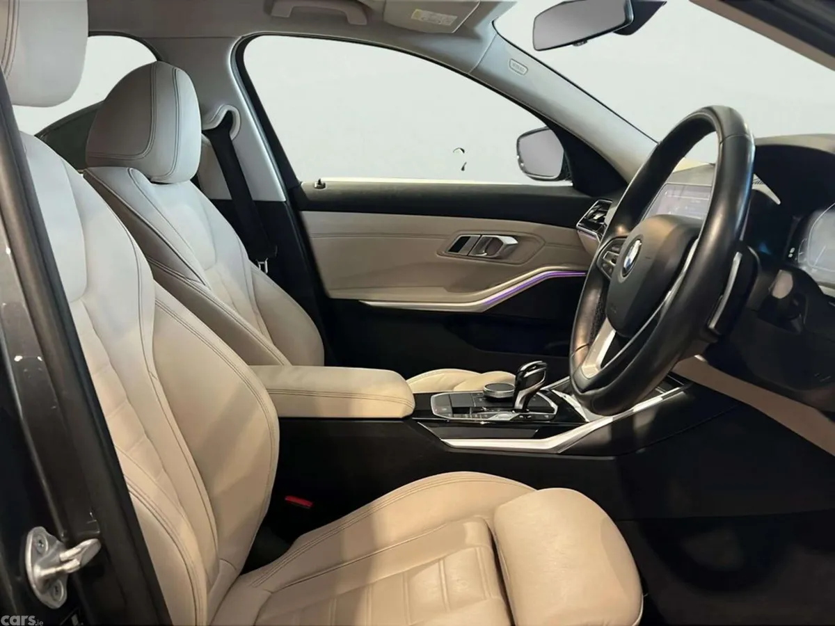 BMW 3-Series Estate, Petrol Hybrid, 2021, Grey