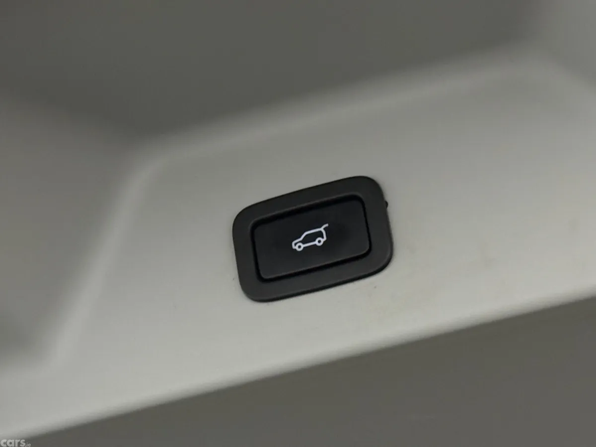 Land Rover Range Rover SUV, Petrol Plug-in Hybrid, 2021, Grey