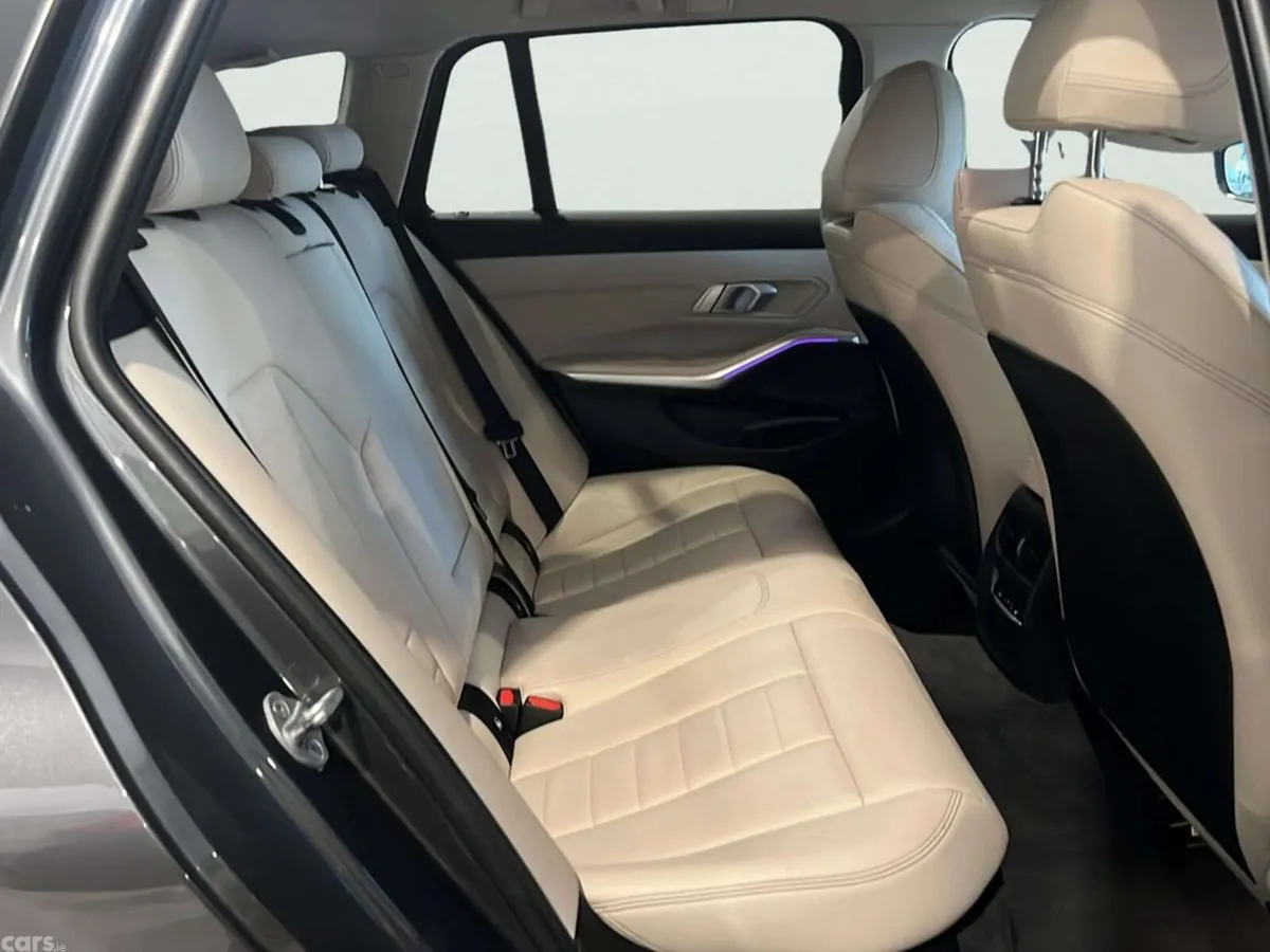 BMW 3-Series Estate, Petrol Hybrid, 2021, Grey