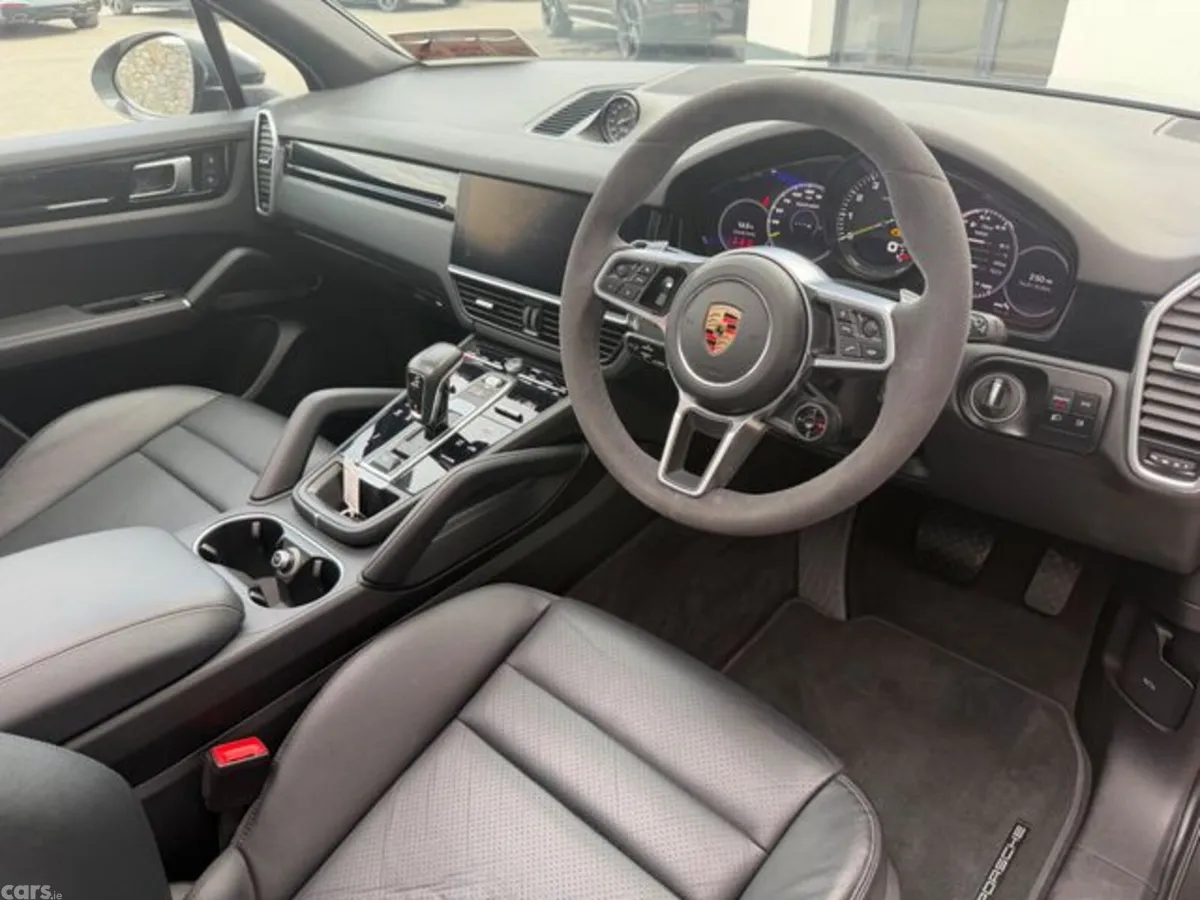 Porsche Cayenne SUV, Petrol Plug-in Hybrid, 2023, Grey