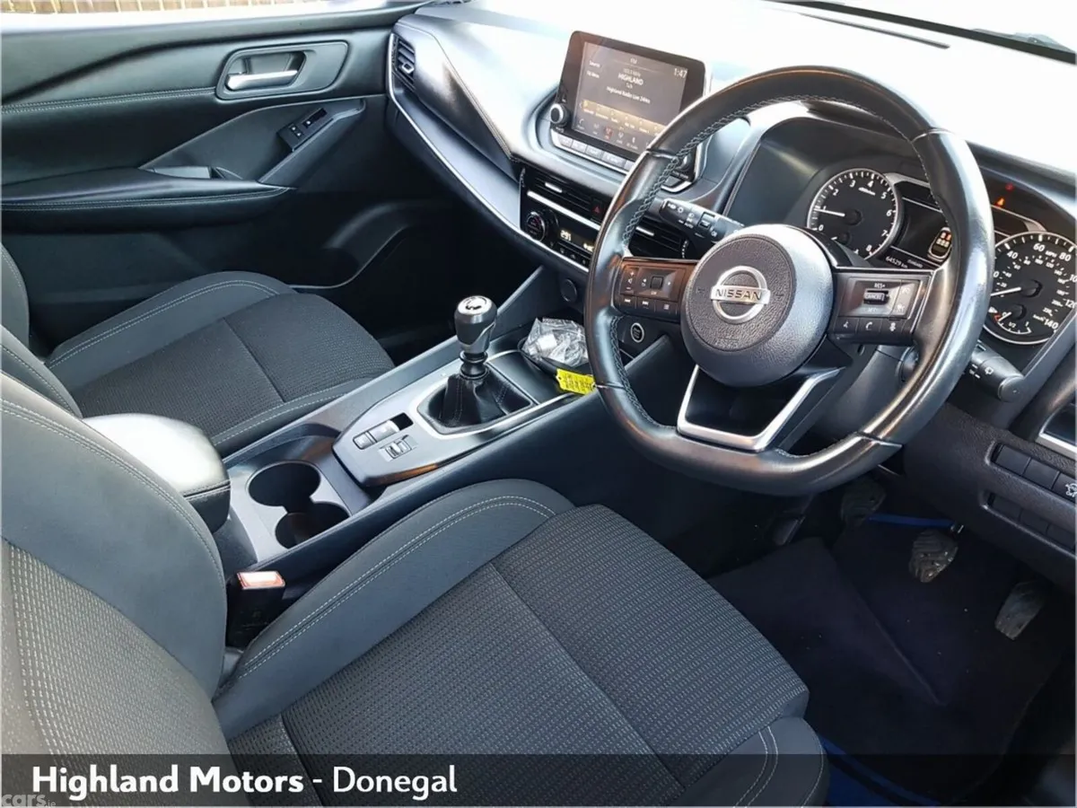 Nissan Qashqai Hatchback, Petrol, 2022, Blue