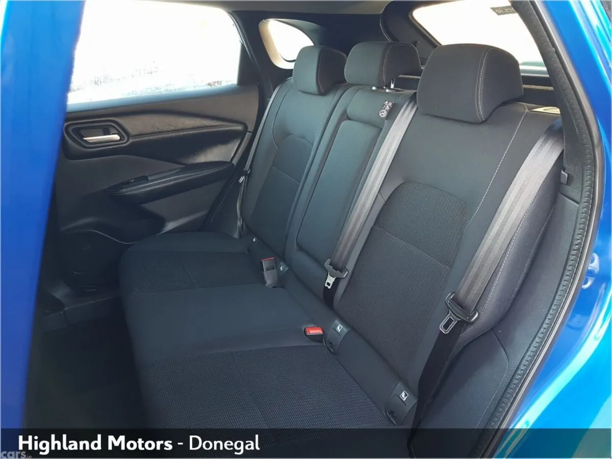Nissan Qashqai Hatchback, Petrol, 2022, Blue