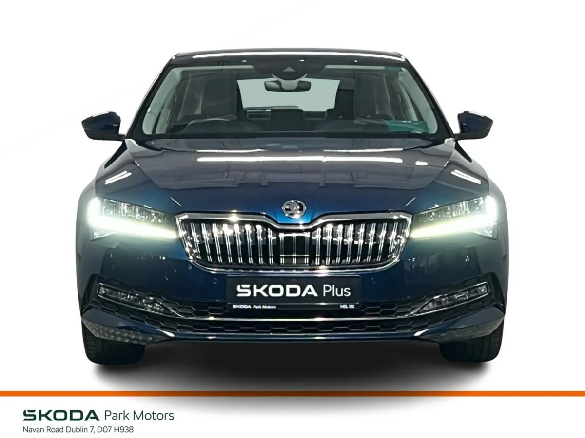 Skoda Superb Saloon, Diesel, 2023, Blue
