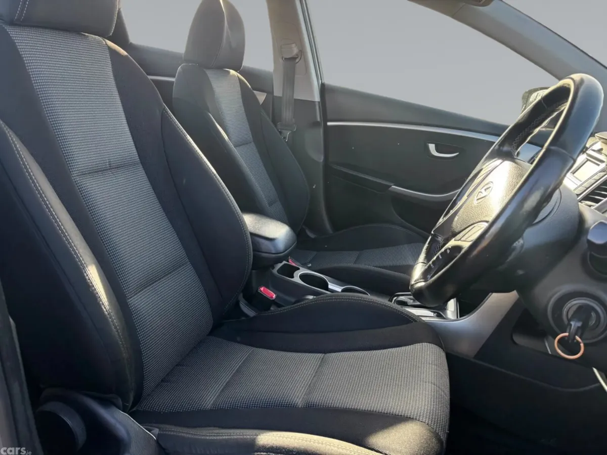 Hyundai i30 Hatchback, Diesel, 2013, Grey