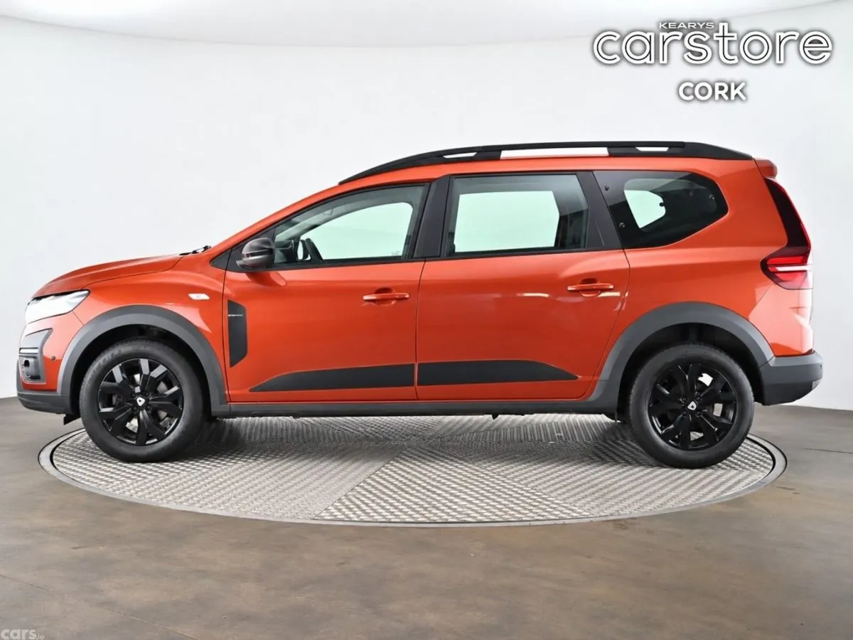 Dacia Jogger Estate, Petrol, 2023, Brown