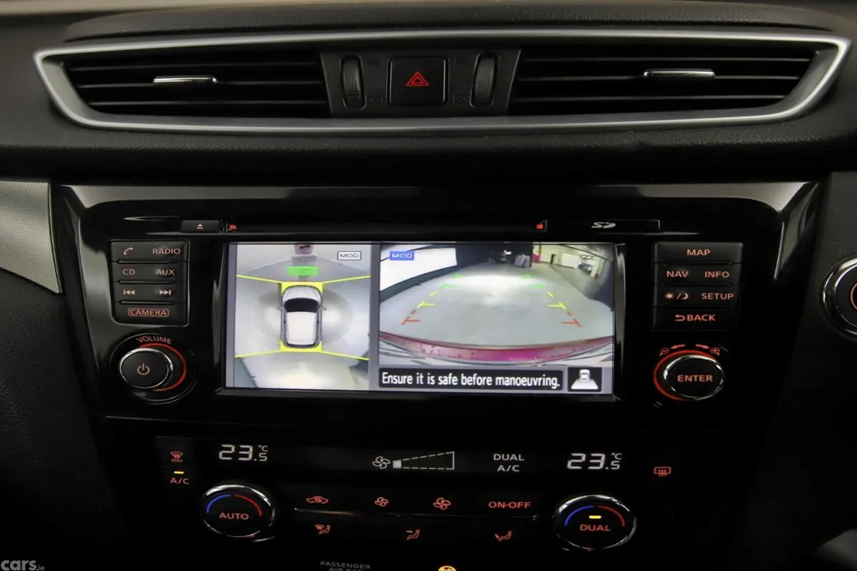 Nissan Qashqai SUV, Petrol, 2018, Red