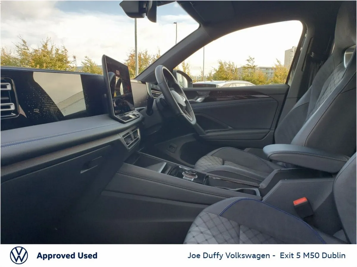 Volkswagen Tiguan SUV, Petrol Plug-in Hybrid, 2025, Grey
