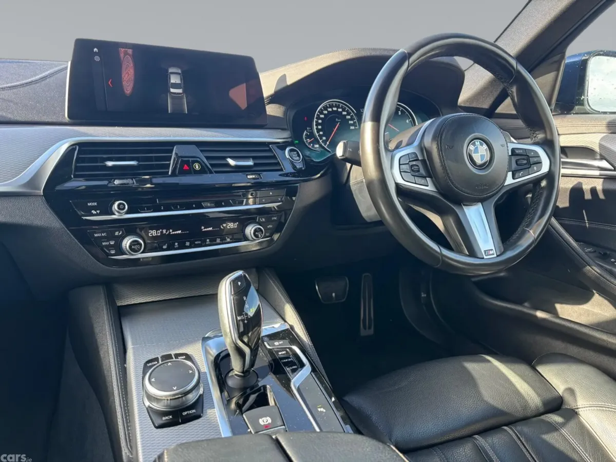 BMW 5-Series Saloon, Diesel, 2018, Blue
