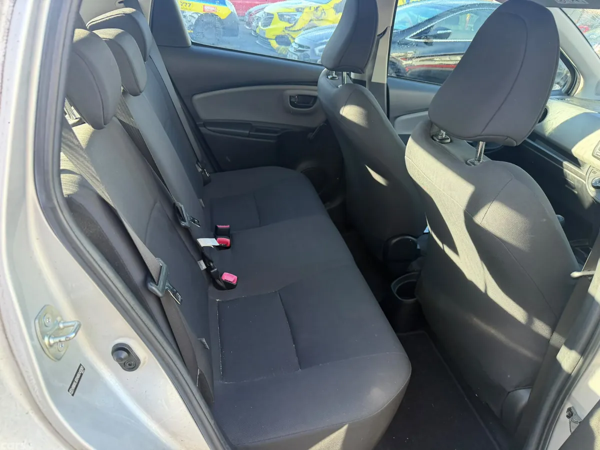 Toyota Yaris Hatchback, Petrol, 2016, Silver