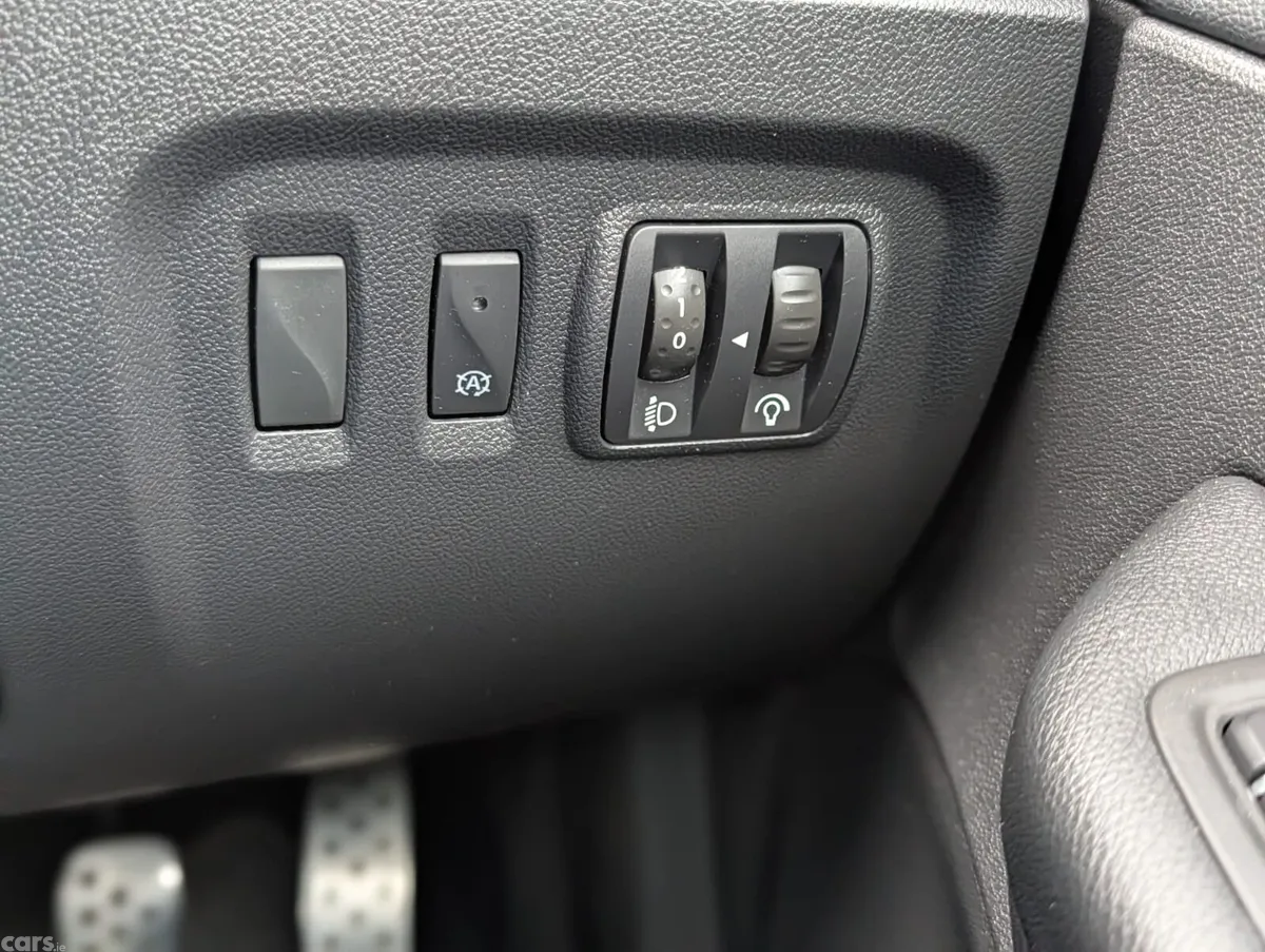 Renault Captur Hatchback, Diesel, 2019, Orange