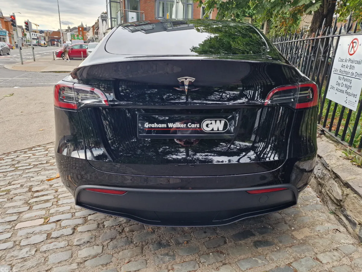 Tesla Model Y MPV, Electric, 2024, Black