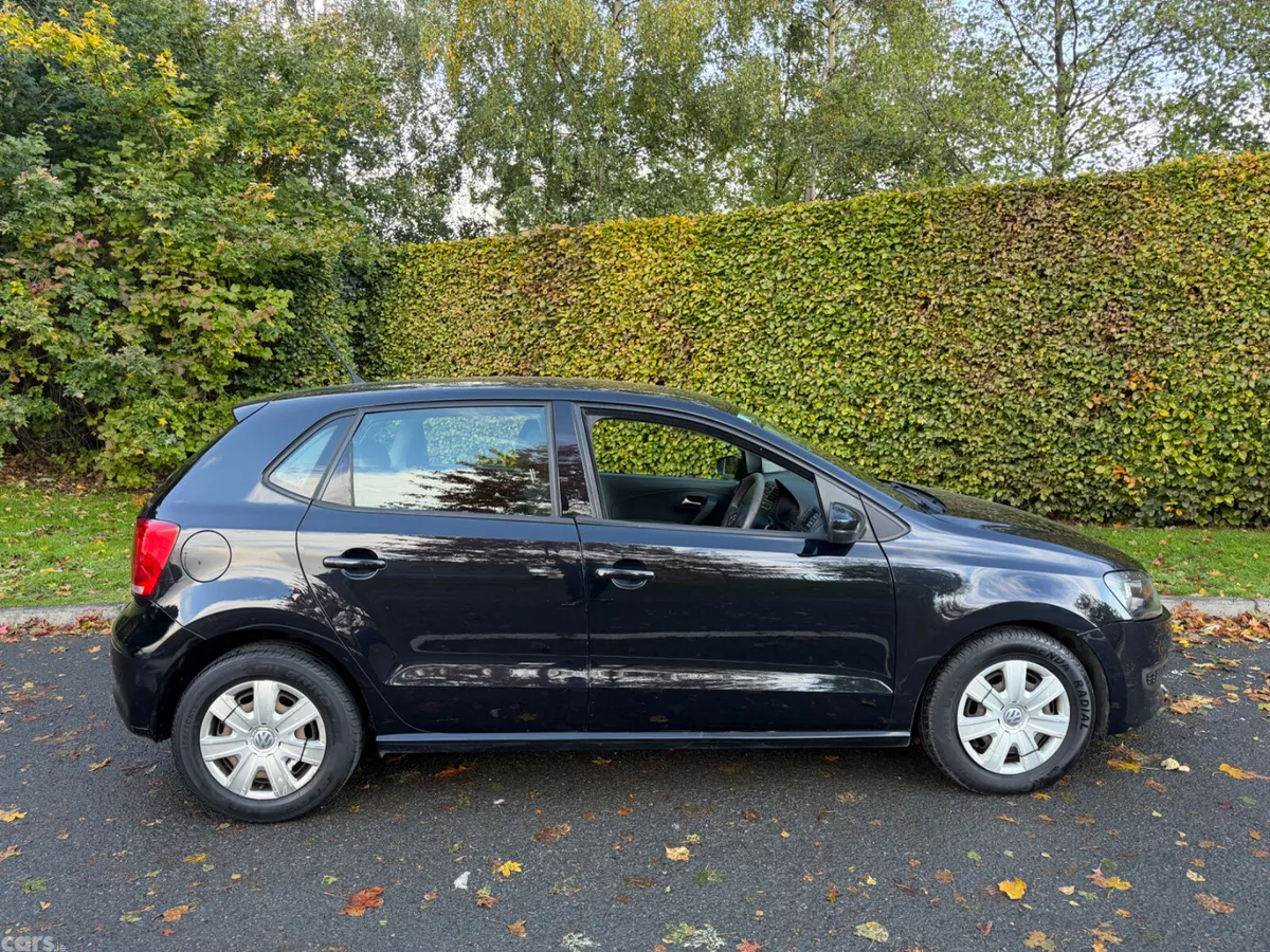 Volkswagen Polo Hatchback, Diesel, 2010, Black