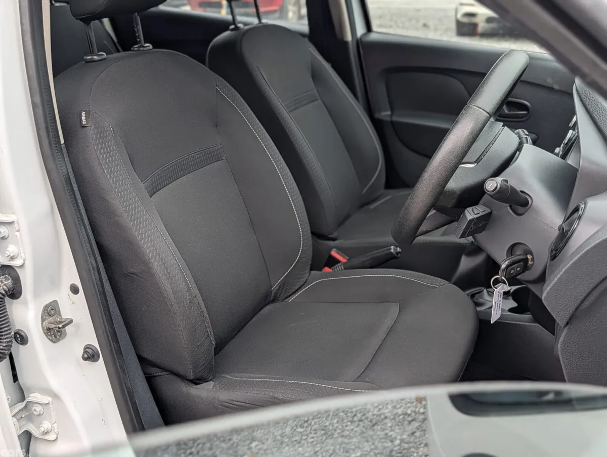 Dacia Sandero Hatchback, Petrol, 2019, White
