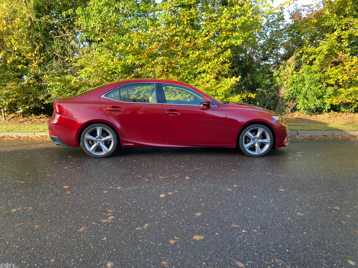 Lexus IS Saloon, Petrol Hybrid, 2016, Red