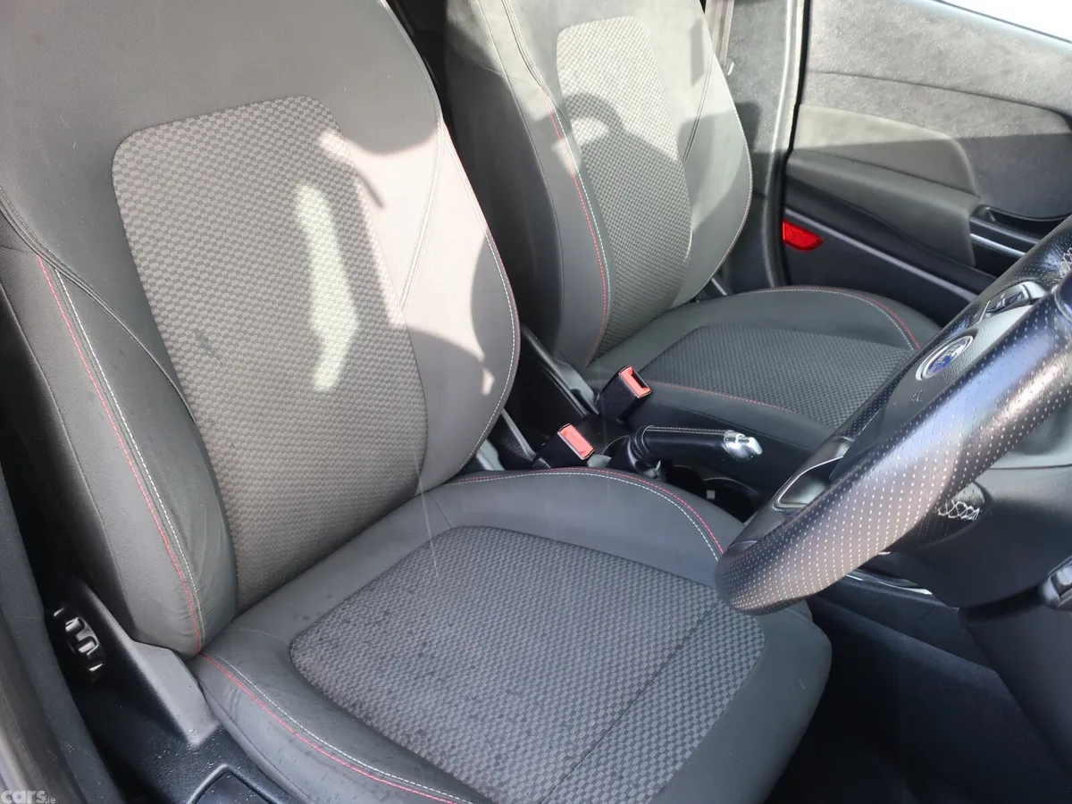 Ford Fiesta Hatchback, Petrol, 2018, Grey