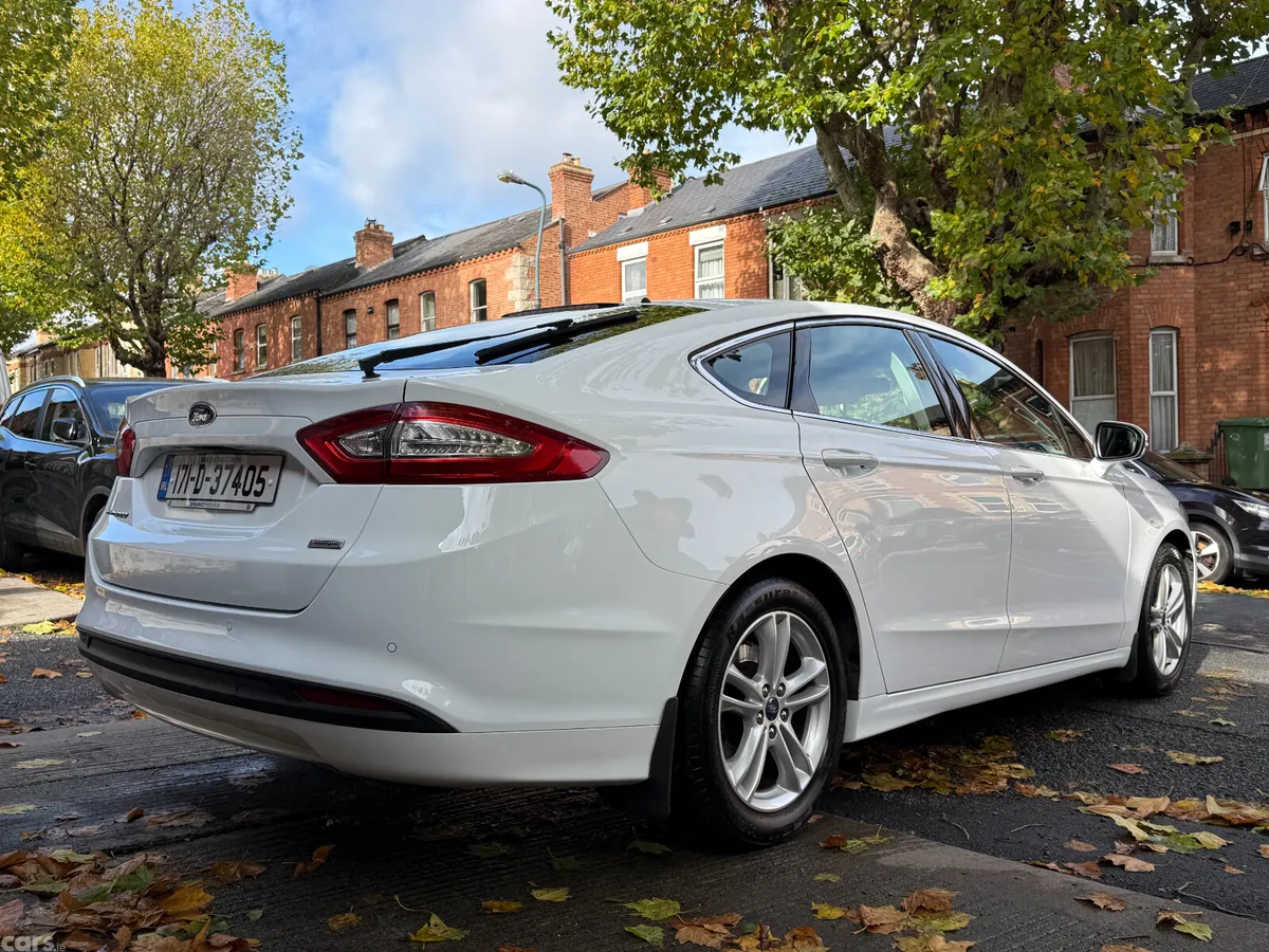 Ford Mondeo Hatchback, Diesel, 2017, White