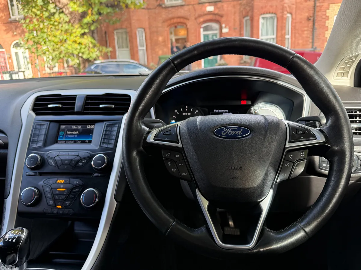 Ford Mondeo Hatchback, Diesel, 2017, White