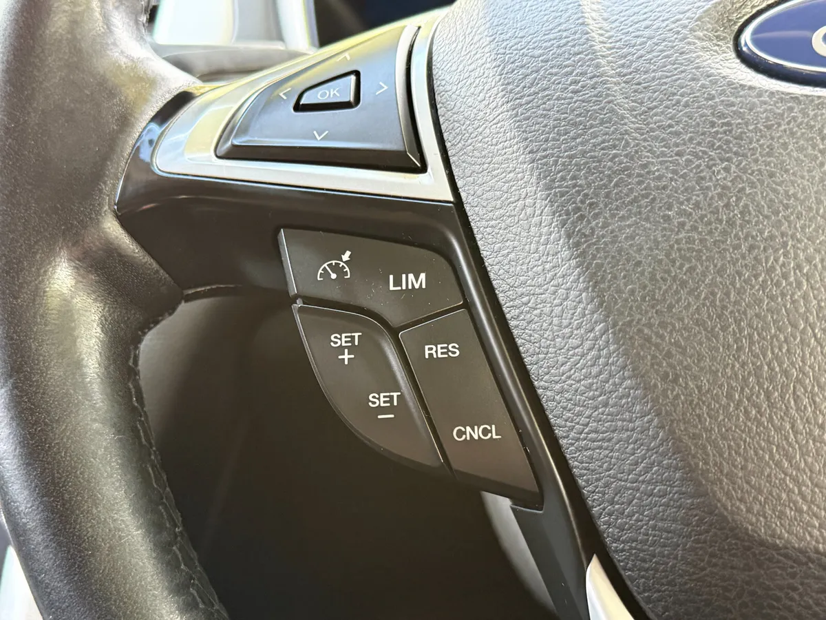 Ford Mondeo Hatchback, Diesel, 2017, White