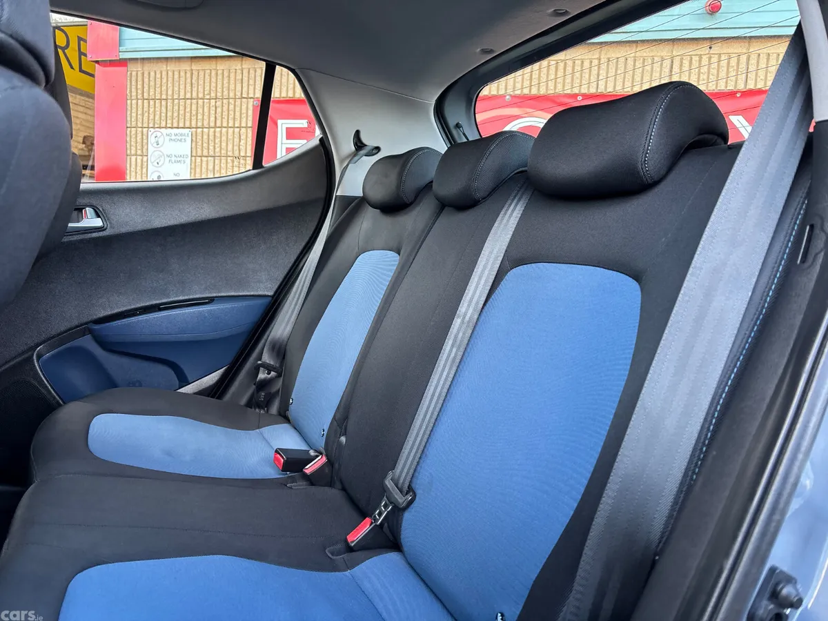 Hyundai i10 Hatchback, Petrol, 2015, Grey
