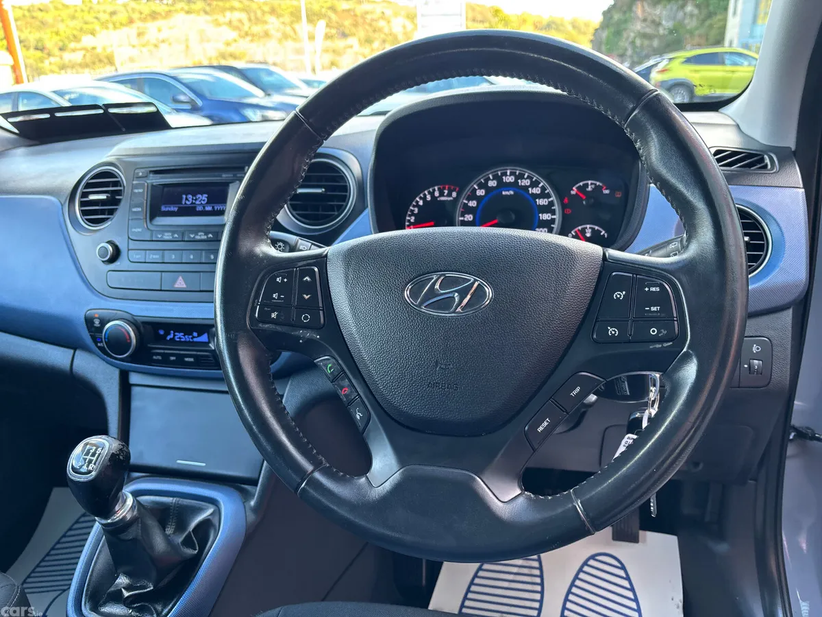 Hyundai i10 Hatchback, Petrol, 2015, Grey